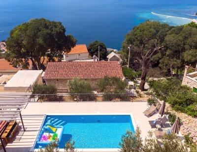 Holiday villas in Omis