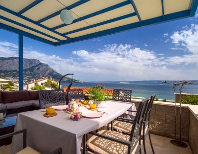 Holiday villas in Omis