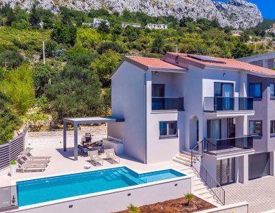 Villa in Omis to rent