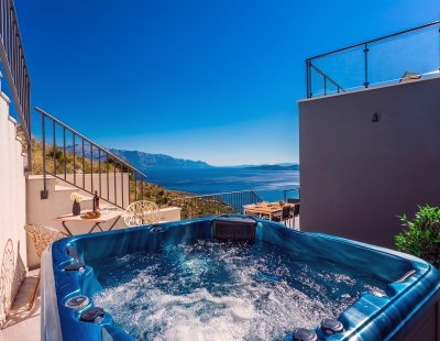 Holiday villas in Omis
