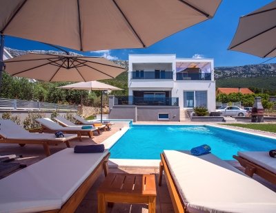 Book a villa in Croatia