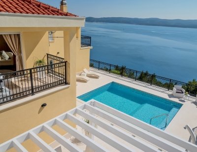 Book a villa holiday in Dalmatia