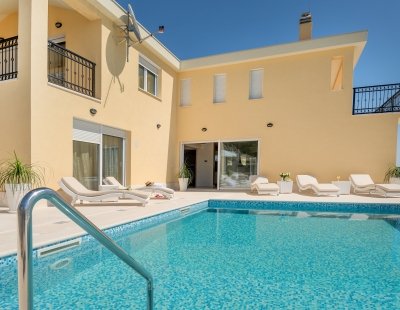 Book a villa in Dalmatia