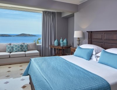 Book a villa holiday in Elounda