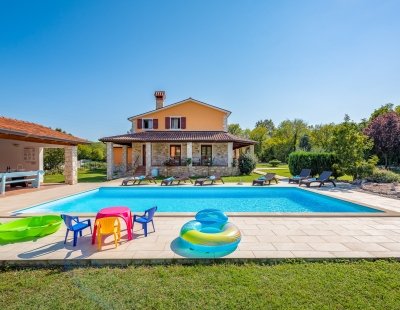 Villas in Labin