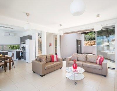 Villa holidays in Latchi