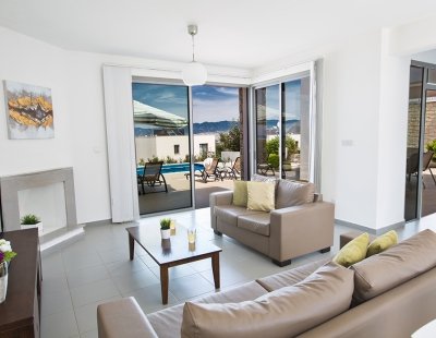 Book a villa in Latchi