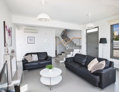 Book a villa in Latchi