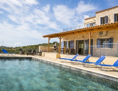 Book a villa in Skala