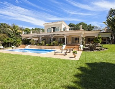 Villa rentals in Portugal