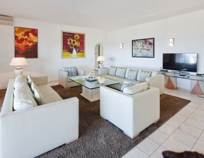 Book a villa in Portugal