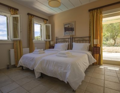 Villa rentals in Greece