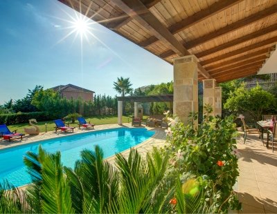 Book a villa holiday in Spartia