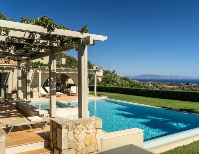 Villa rentals in Svoronata