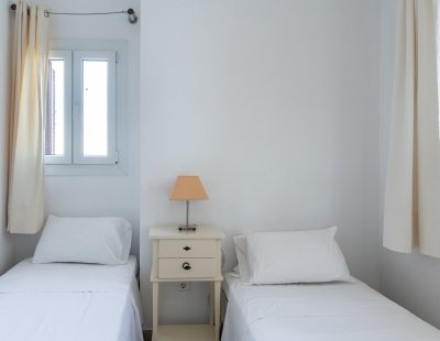 Villa holidays in Svoronata