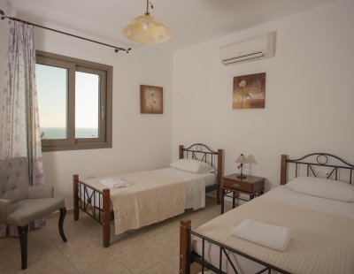 Villa holidays in Spartia