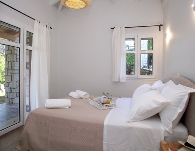Villa holidays in Asprogerakata