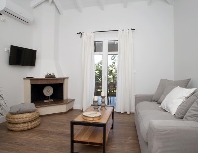 Book a villa in Greece