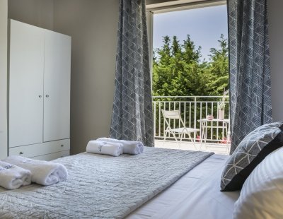 Book a villa in Greece