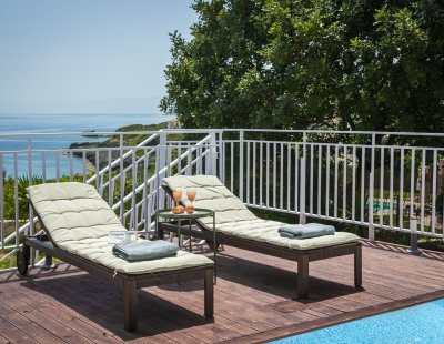 Villa rentals in Greece