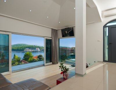 Book a villa holiday in Dalmatia