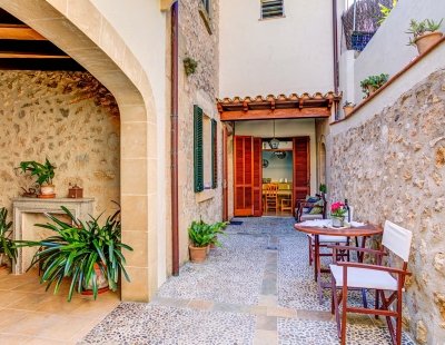 Villa rentals in Spain