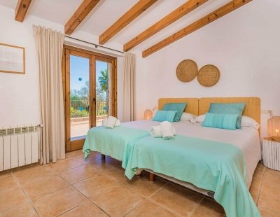 Book a villa holiday in Pollensa