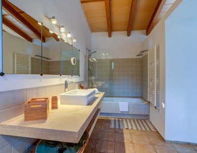 Book a villa holiday in Spain