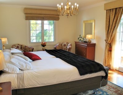 Book a villa holiday in Funchal