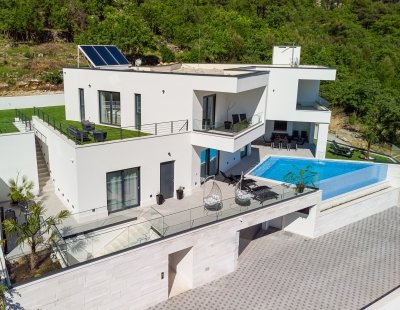 Book a villa holiday in Dalmatia
