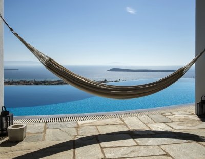 Holiday villas in Greece