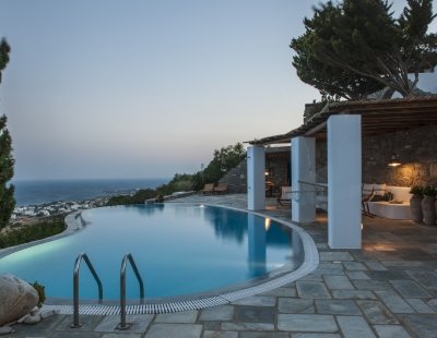 Villa rentals in Greece