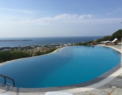 Book a villa in Paros