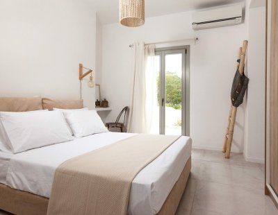 Book a villa in Greece