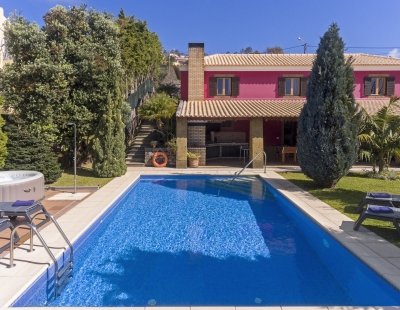 Book a villa holiday in Madeira
