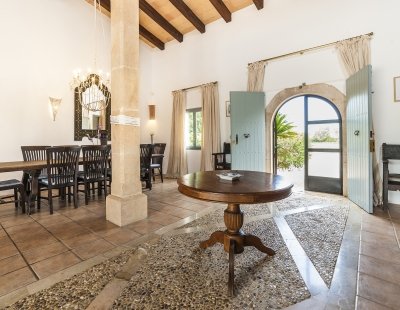 Book a villa in Mallorca