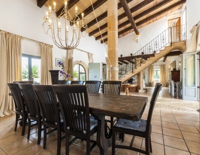 Book a villa in Cala d'Or