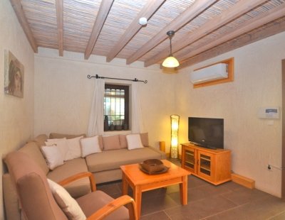Book a villa holiday in Bitez