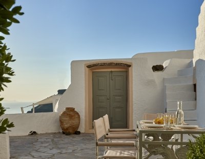 Villa holidays in Santorini