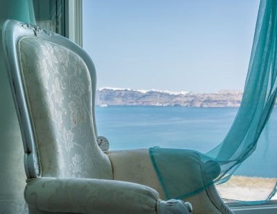 Book a villa in Santorini