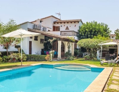 Holiday home in Spain villa booking