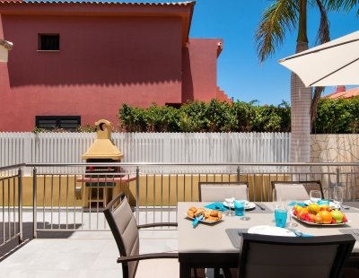 Book a villa in Gran Canaria
