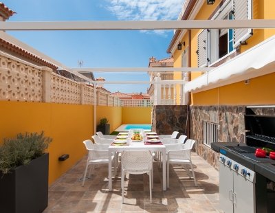 Book a villa holiday in Spain