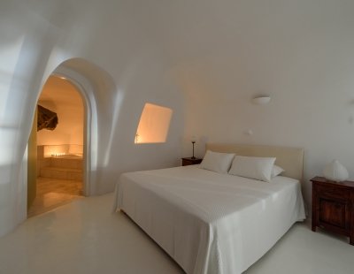 Villa holidays in Santorini
