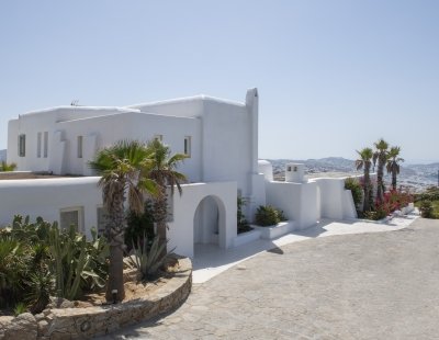 Book a villa in Greece