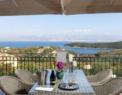 Villa rentals in Greece