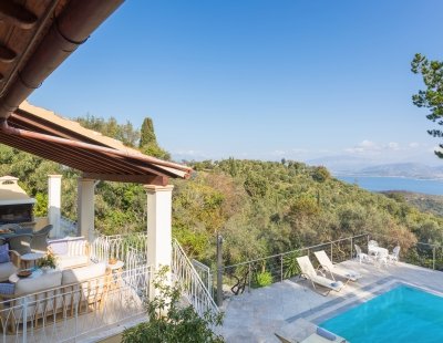 Villa rentals in Greece