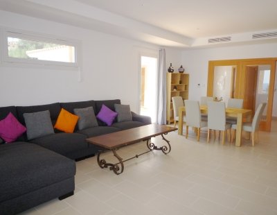Book a villa holiday in Binibeca