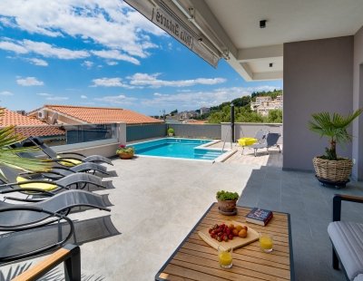 Holiday home in Omis villa booking