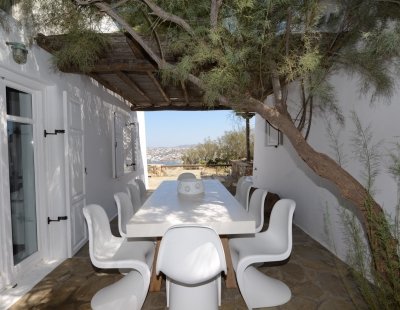 Book a villa in Greece